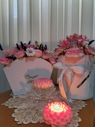 باکس گلهای ماندگار۱۴۰۰